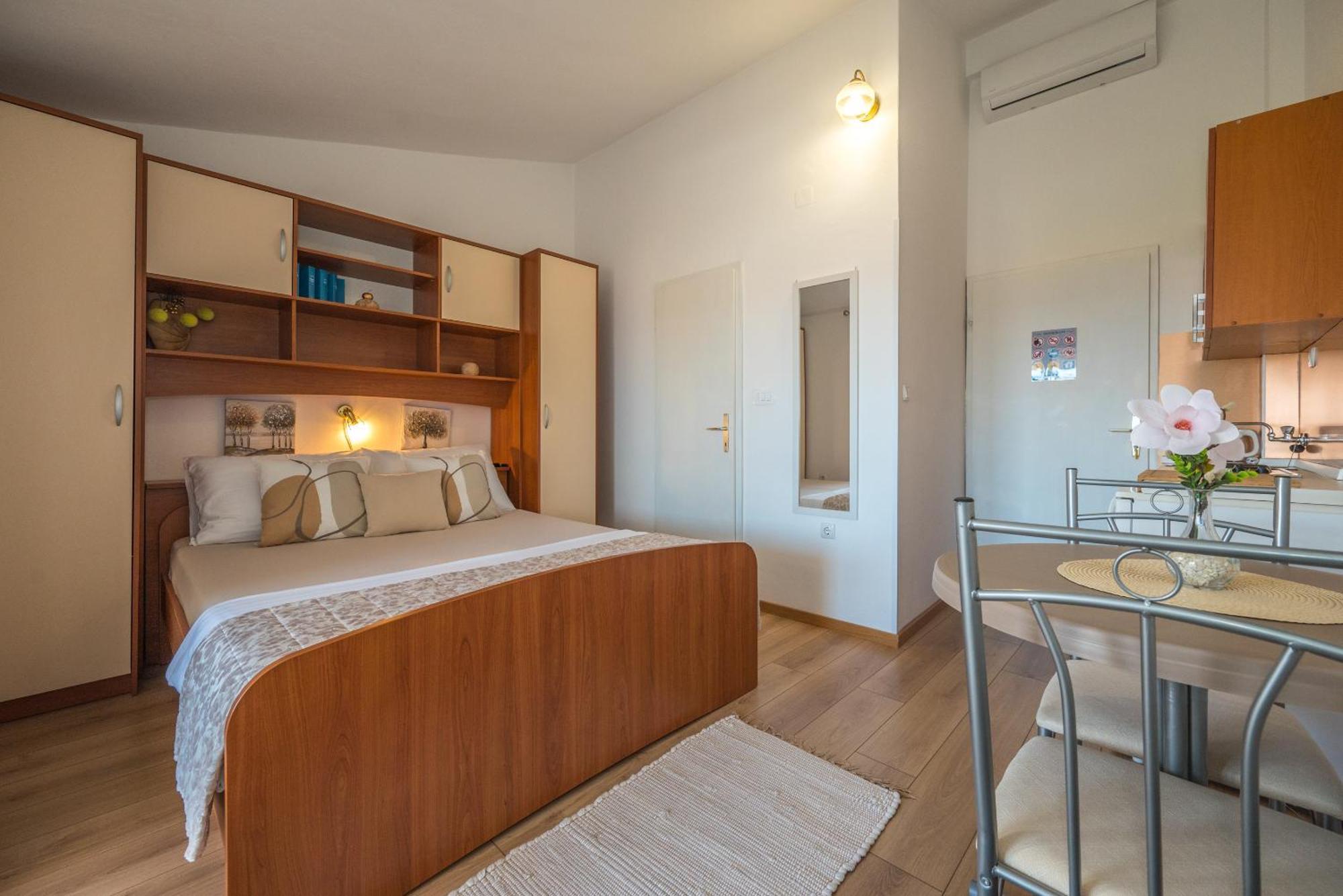 Apartments Marija Makarska Exterior photo